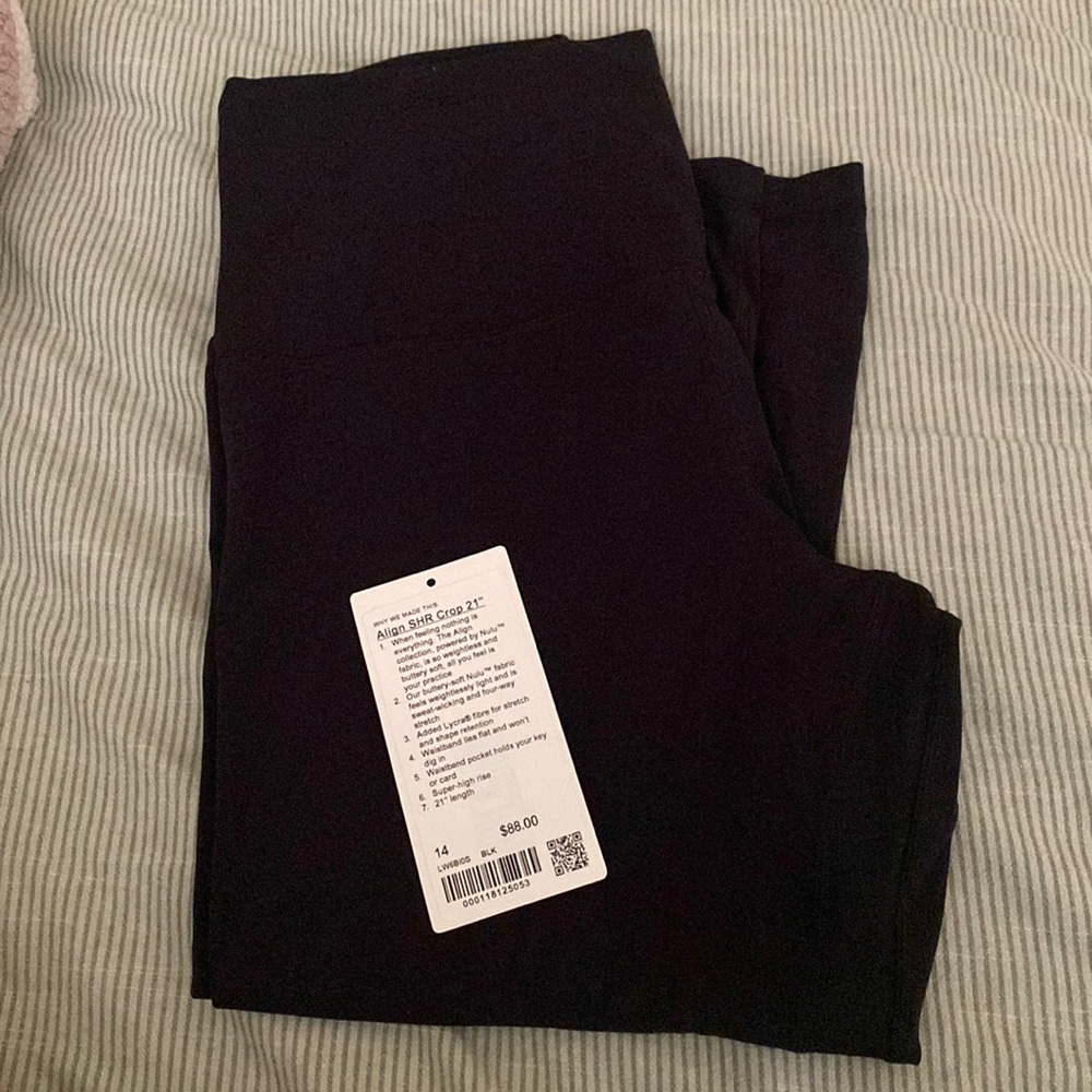 Lululemon Align SHR Crop 21”
